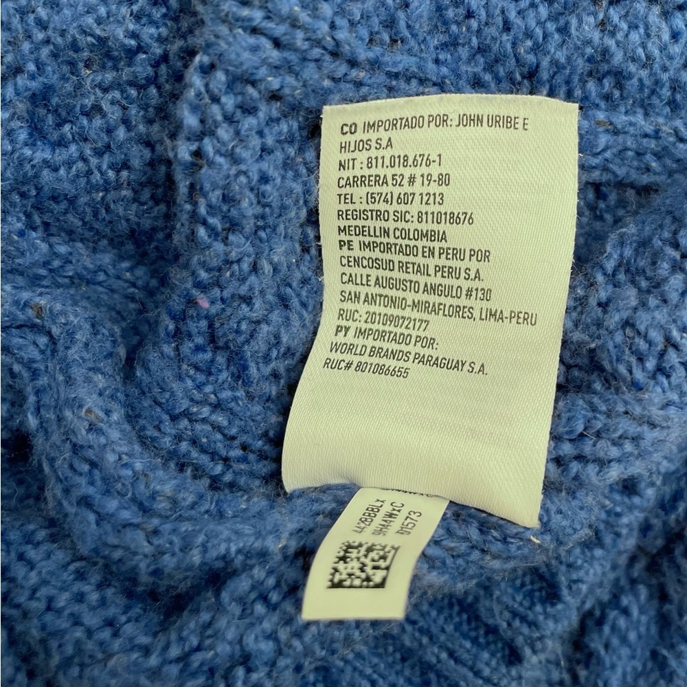American Eagle Outfitters Cable Knit Sweater - Picture 11 of 11